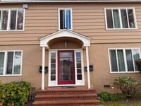 Building Photo - 514 N Elizabeth St