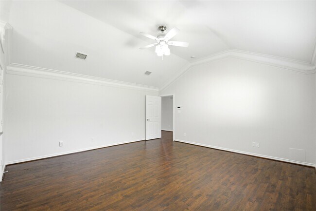 Building Photo - 1702 Fantasy Woods Dr