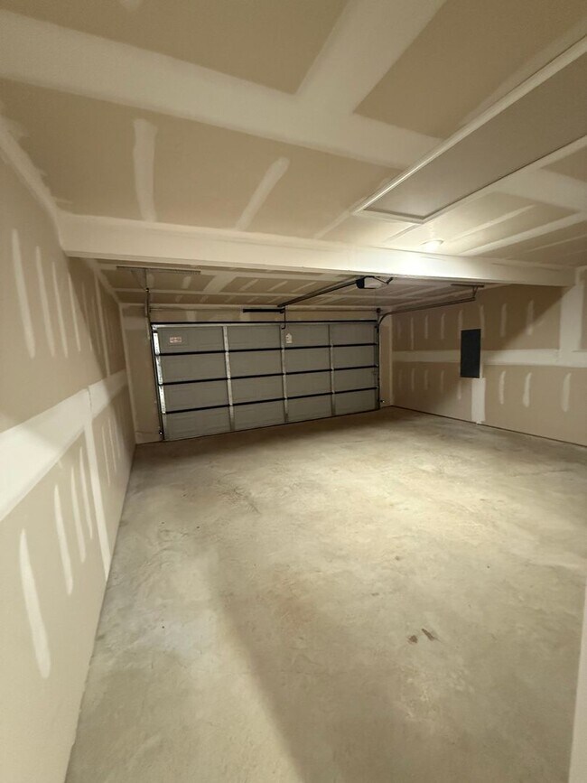 Building Photo - Brand New  Three Bedroom | Two Bathroom Ho...