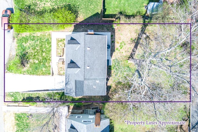 Building Photo - 6510 Hedge Ave