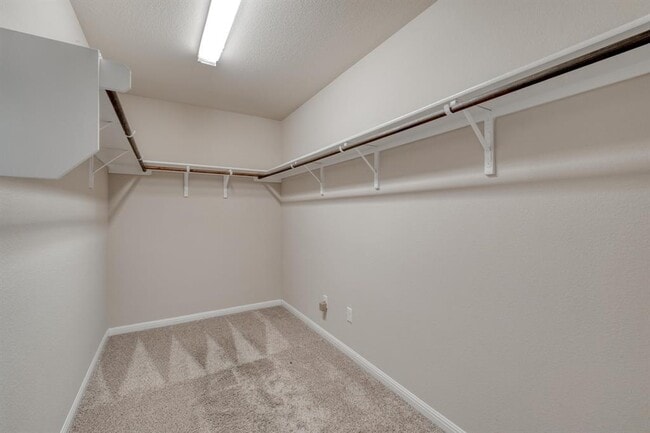 Building Photo - 7400 Longford Trail