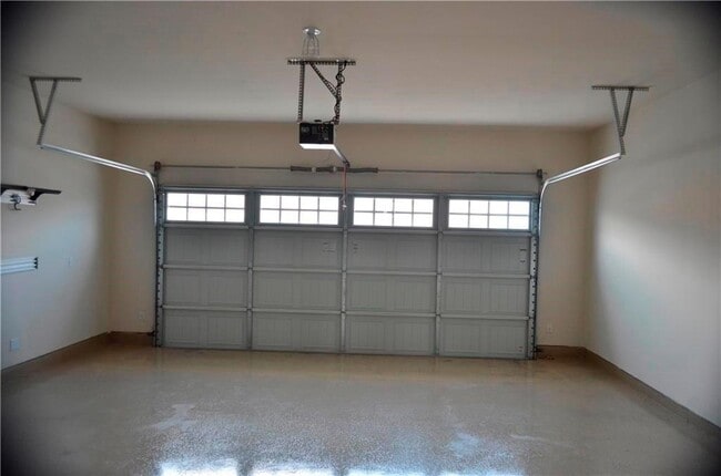 Building Photo - 16020 Hampton Bliss Trce