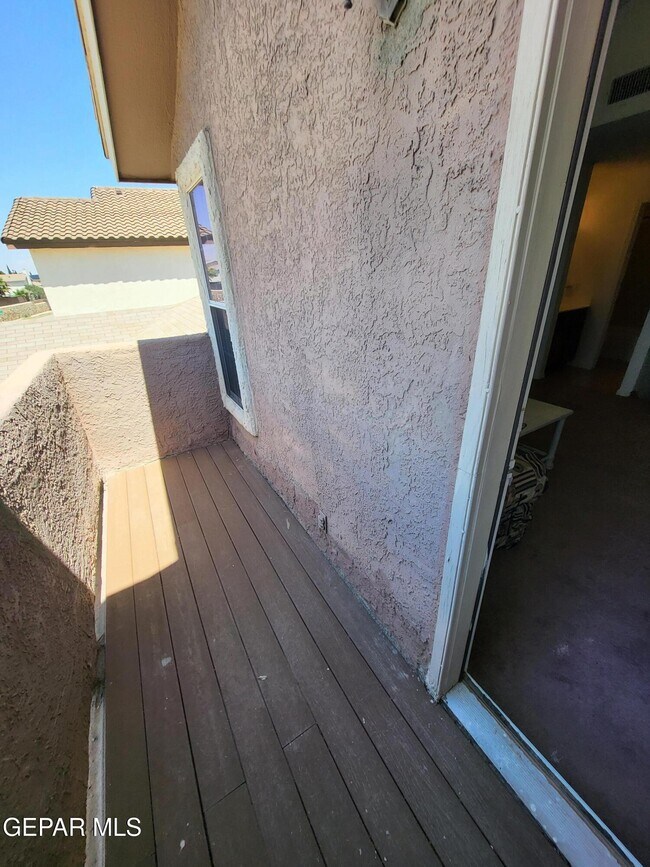 Building Photo - 2992 Tierra Limon Dr