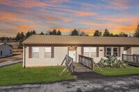 Building Photo - 1460 Midway Rd