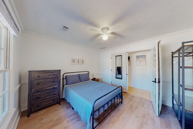 Building Photo - 5629 Southern Pines Ct