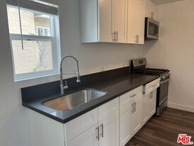 Building Photo - 228 E Avenue 42