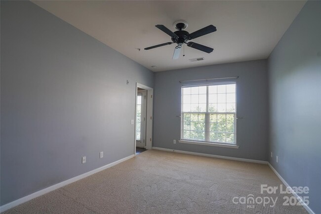 Building Photo - 14746 Via Sorrento Dr