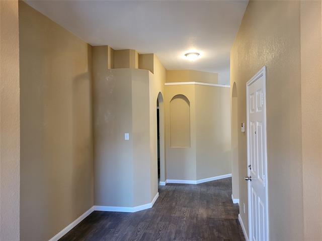 Building Photo - 5216 Sioux Creek Ln