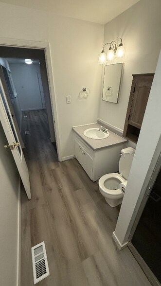 Building Photo - 5221 S 5120 W
