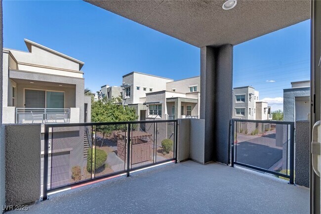 Building Photo - 11257 Rainbow Peak Ave
