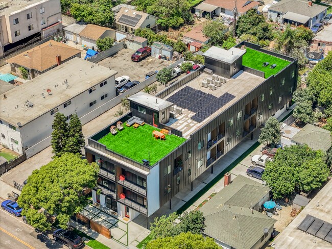 Building Photo - 4800-4802 S Slauson Ave