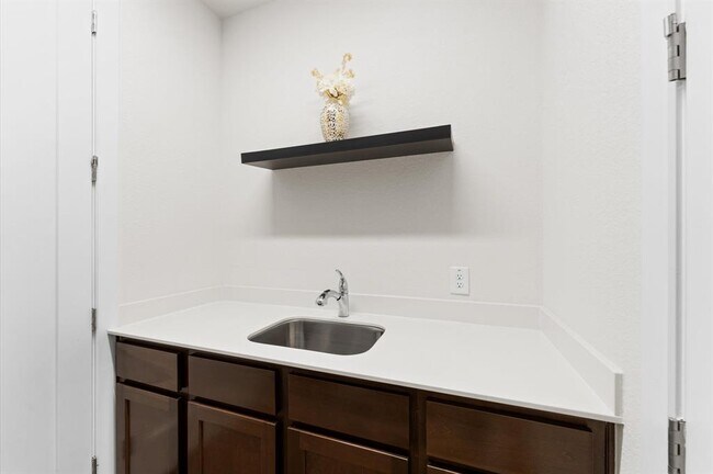 Building Photo - 21 Cassena Grove Pl