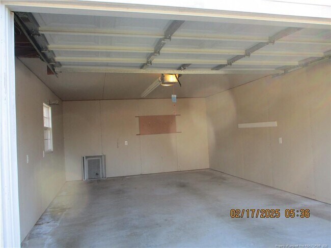 Building Photo - 5119 Utile Rd