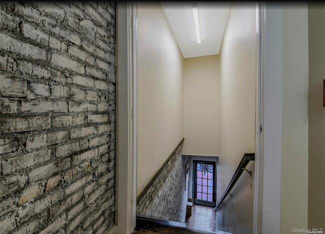 Building Photo - 400 New York Ave