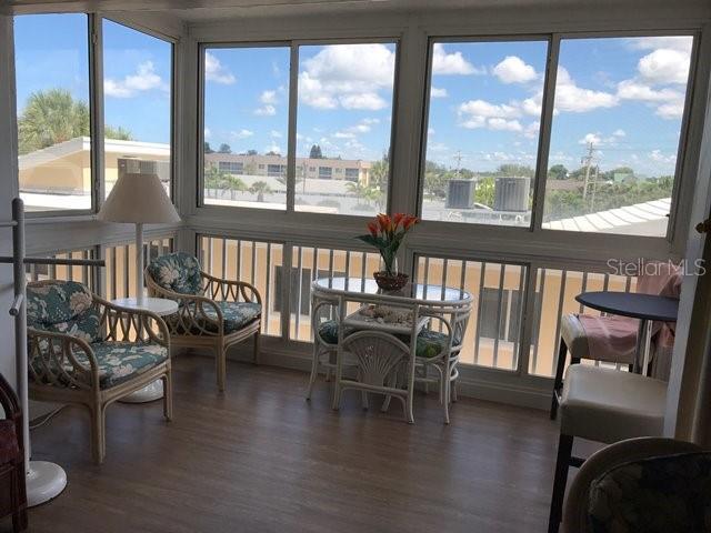 Building Photo - 1255 Tarpon Center Dr