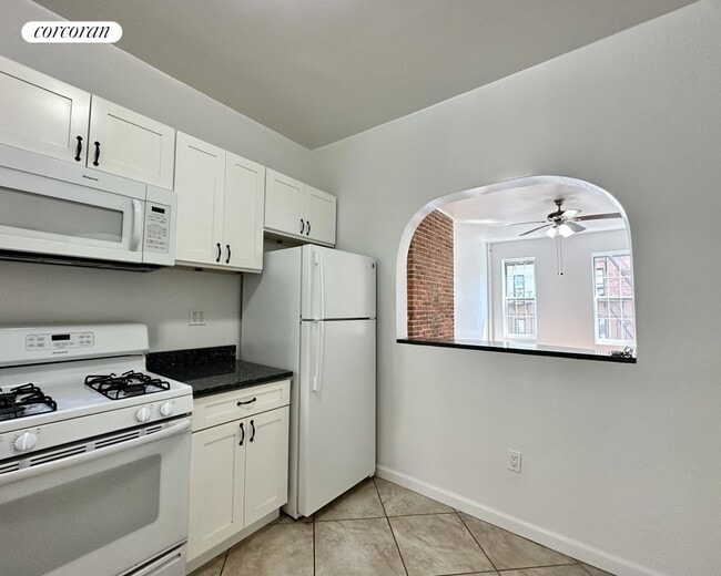 Building Photo - 326 E 93rd St