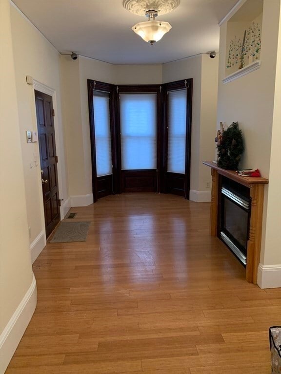 Building Photo - 14 Wellington St