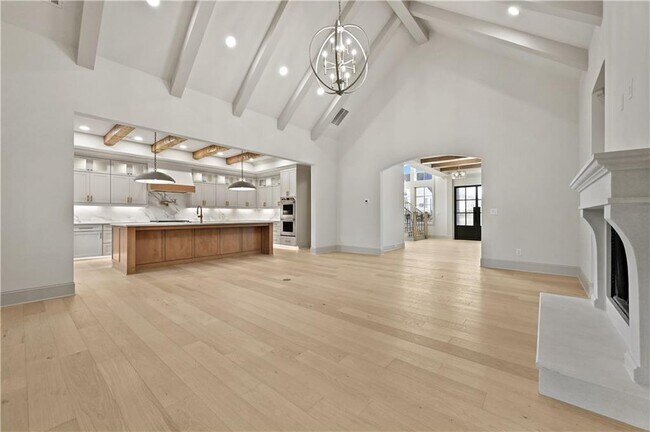 Building Photo - 2447 Rock Maple Dr NE