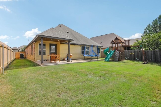 Building Photo - 1904 Alyssas Dr