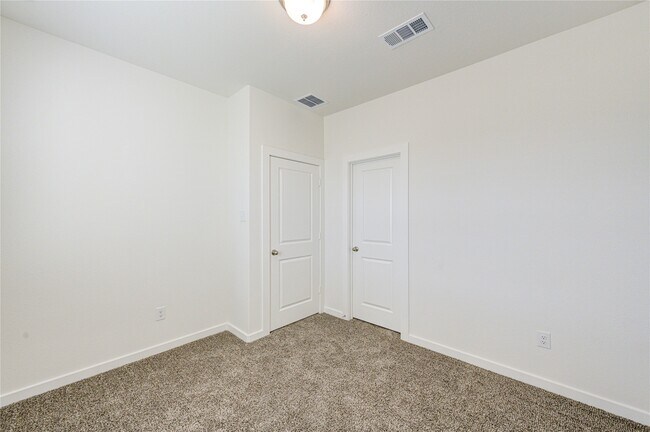Building Photo - 31918 Holland Arbor Trl