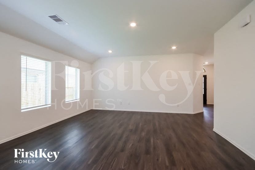 Building Photo - 18909 Collina Way