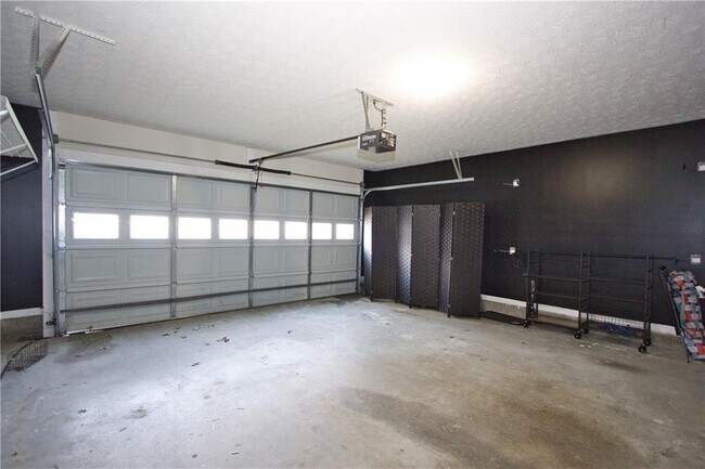 Building Photo - 1481 Beckley Pointe