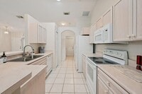 Building Photo - 5920 NW Wolverine Rd