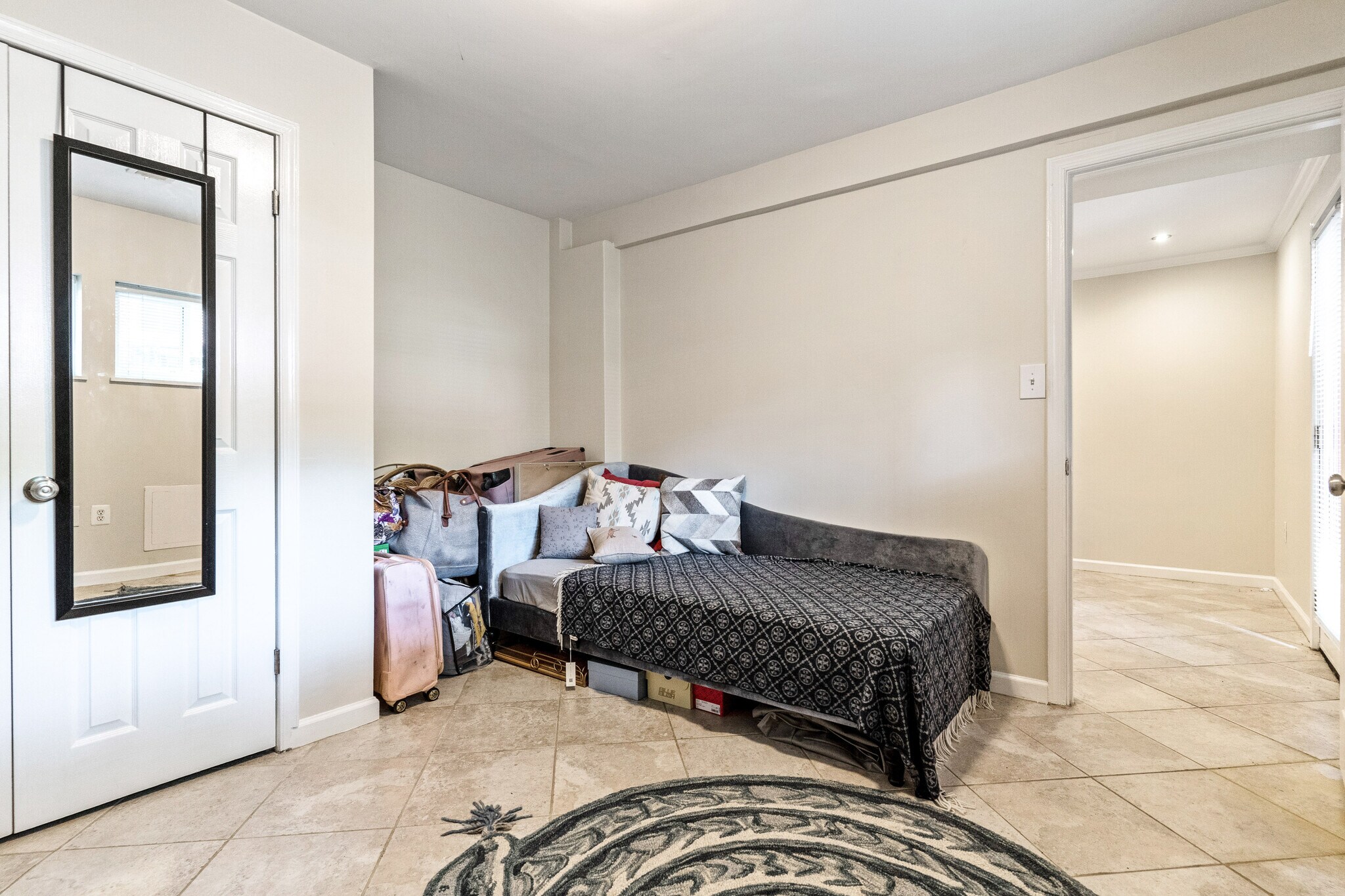 Front bedroom - 1304 Belmont St NW