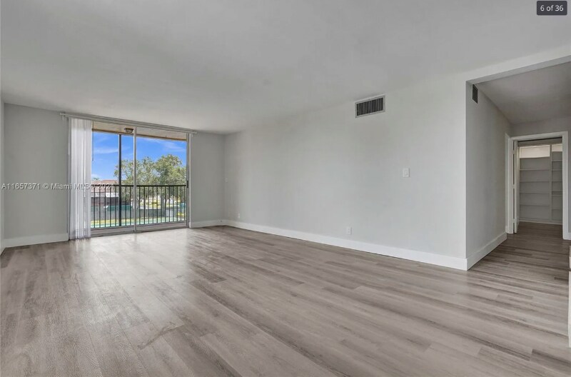 Building Photo - 7175 Orange Dr