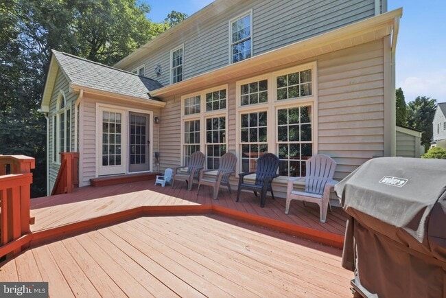 Building Photo - 5767 Bush Hill Dr
