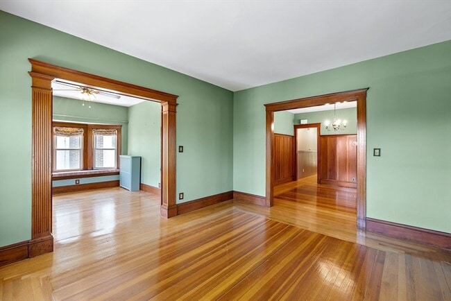 Building Photo - 67 Commonwealth Rd