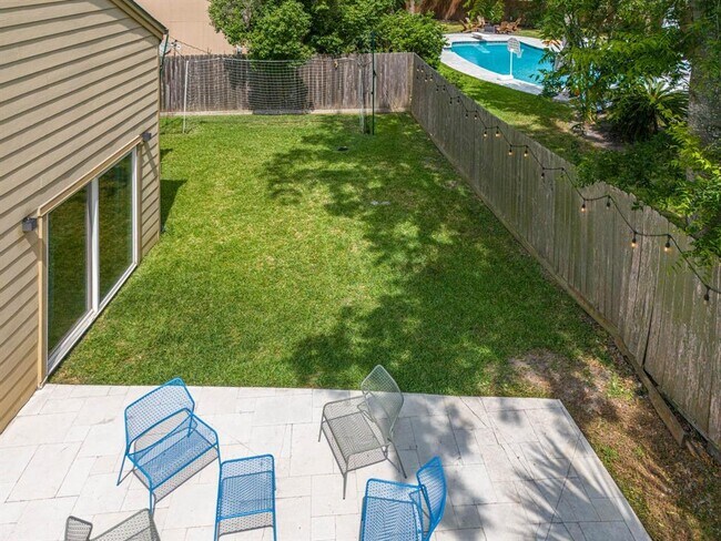 Building Photo - 1550 Wood Lodge Dr