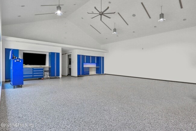 Building Photo - 12707 Tennis Ct