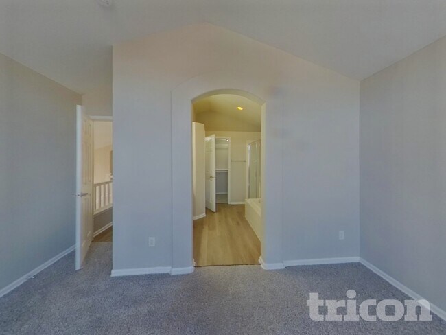 Building Photo - 10893 Bullock Ct