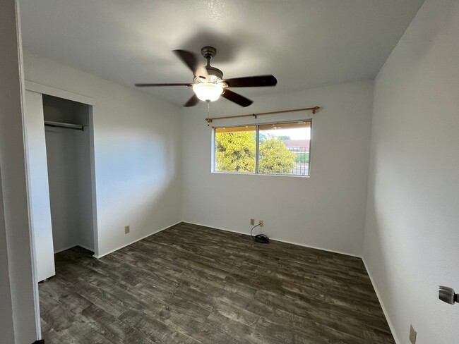 Building Photo - 4/2 SF Home in Royal Kunia!