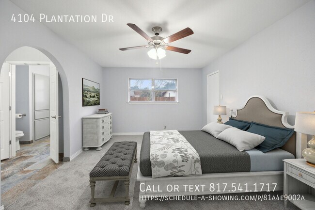 Building Photo - 4104 Plantation Dr