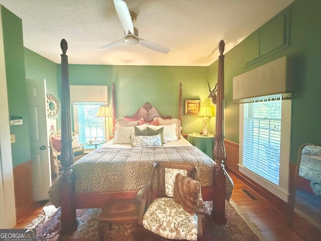 Building Photo - 1663 Thompson Ln