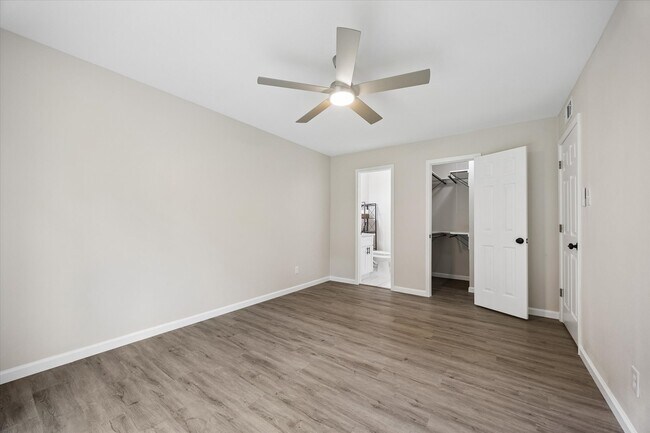 Building Photo - 8939 Gaylord Dr