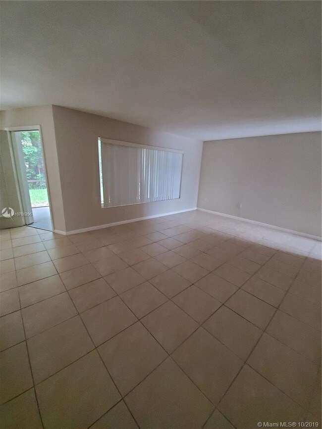 Primary Photo - 815 W Boynton Beach Blvd