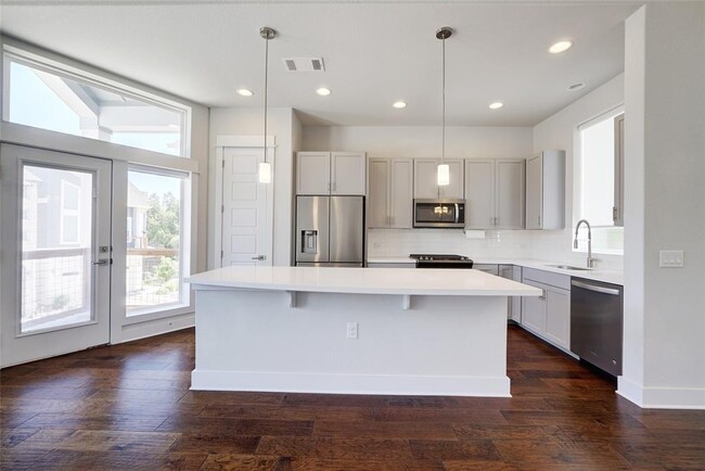 Building Photo - 12606 Red Sparrow St