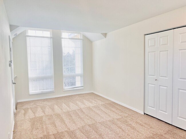 Building Photo - Must See Stunning Updated 3BR/2BA Home Available Now!