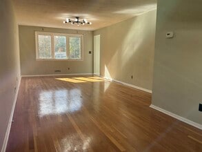 Building Photo - 2848 N Stiles St