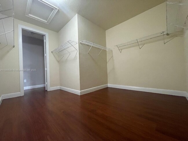 Building Photo - 9895 NW 87th Terrace