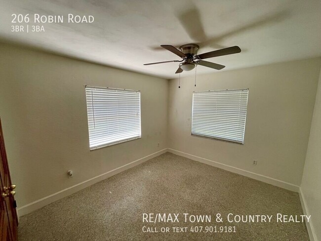 Building Photo - 206 Robin Rd