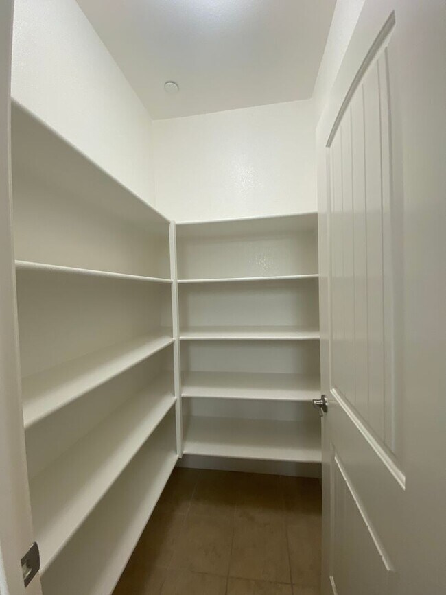 Building Photo - Dublin Ranch 4 Bed & Loft, 3 Bath, close t...