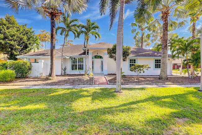 Primary Photo - 1176 Staghorn St