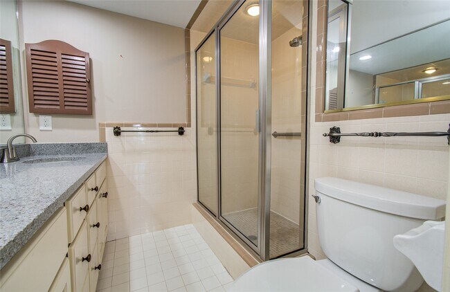 Building Photo - 2700 Bellefontaine St