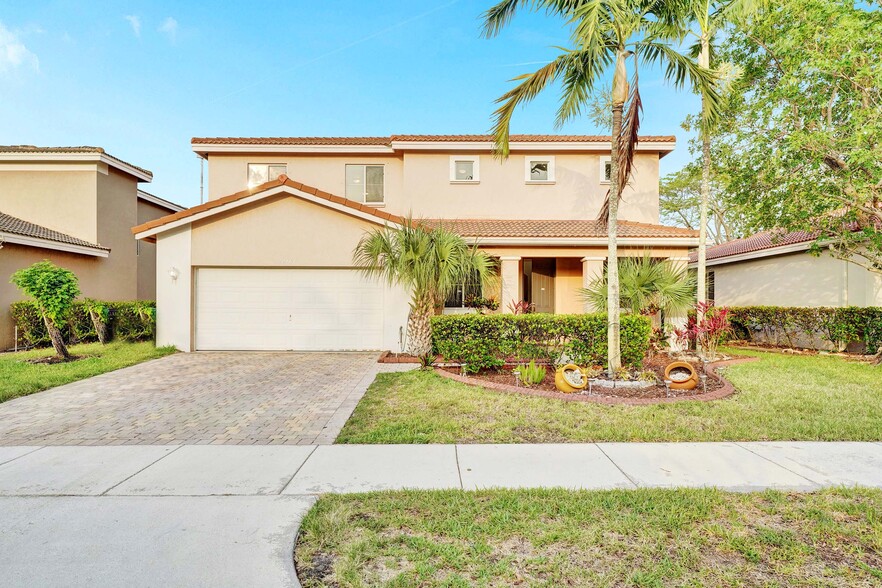 Primary Photo - 20487 NW 12th Ave