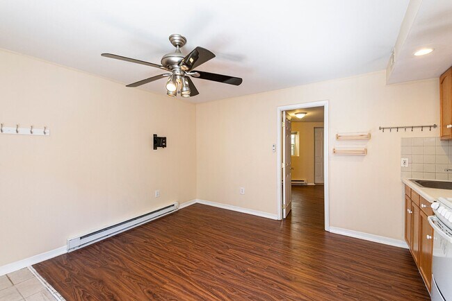 Building Photo - 1635 Passyunk Ave