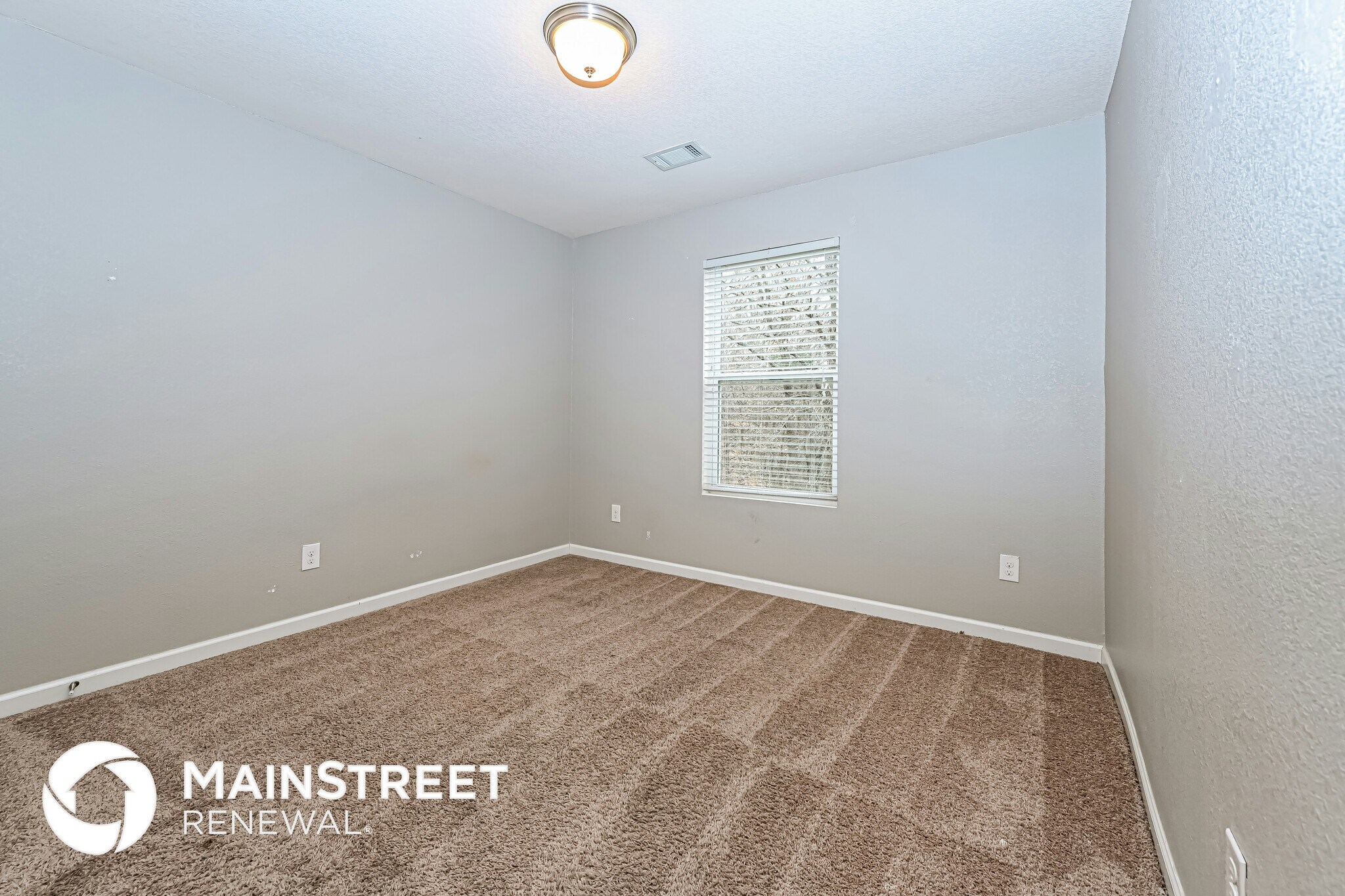 Building Photo - 2509 Queen Bee Dr